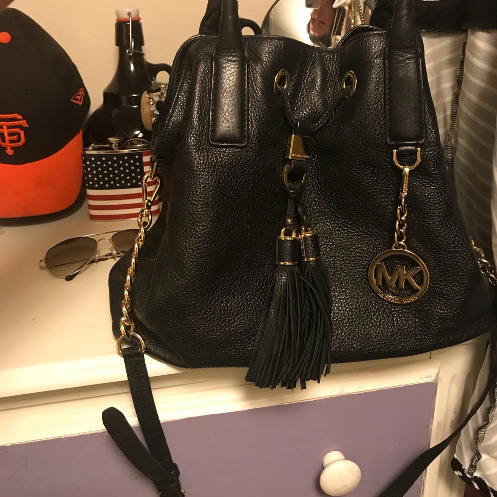 Michael Kors crossbody purse - Picture 1 of 3